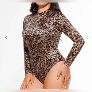 Leopard Print Long-Sleeve Women’s bodysuit Brown/black size XL new no price tags
